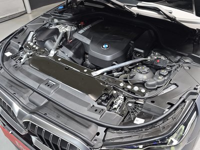 2025 BMW 5 SERIES 照片 7