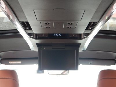 TOYOTA VELLFIRE - 10