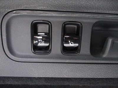 MERCEDES-BENZ GLC - 10