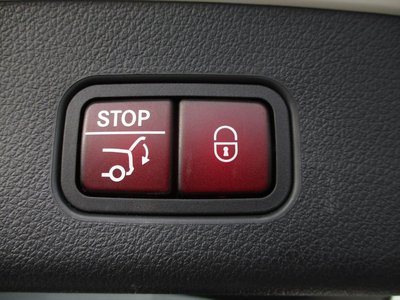 MERCEDES-BENZ GLC - 8