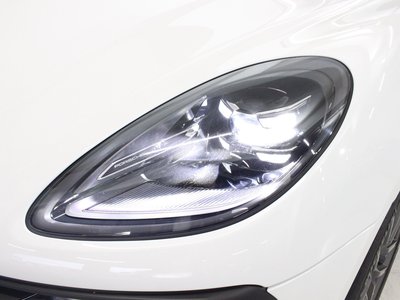 2022 Porsche MACAN — миниатюра 66