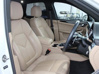 2022 Porsche MACAN — миниатюра 14