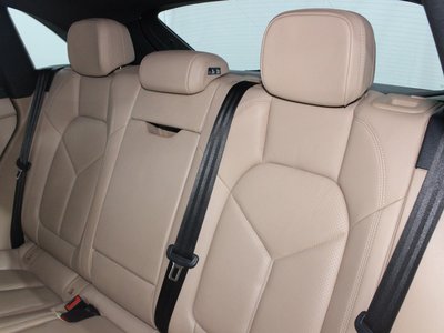 2022 Porsche MACAN — миниатюра 39