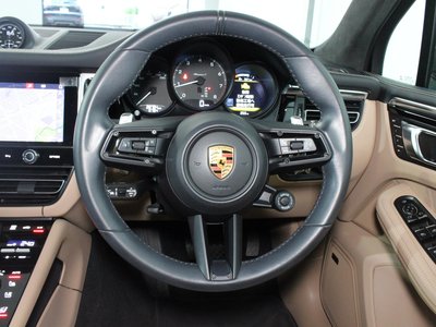2022 Porsche MACAN — миниатюра 19