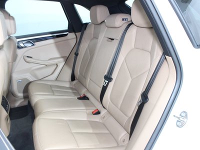 2022 Porsche MACAN — миниатюра 16
