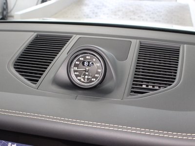 2022 Porsche MACAN — миниатюра 40