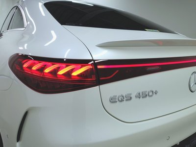 MERCEDES-BENZ EQS - 5