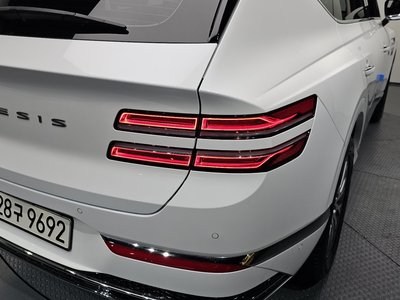 GENESIS GV80 - 10