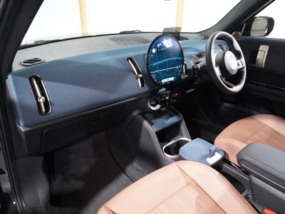 2025 MINI COOPER COUNTRYMAN photo 16