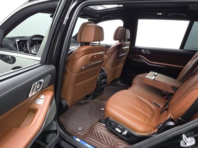 صورة مصغرة 18 لـ 2025 BMW X7