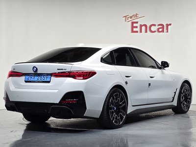 صورة 3 لـ 2025 BMW I4