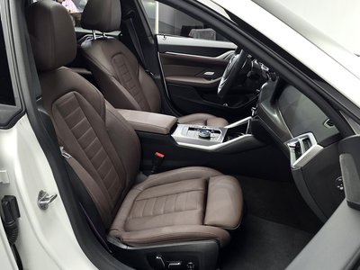 2025 BMW I4 — миниатюра 16