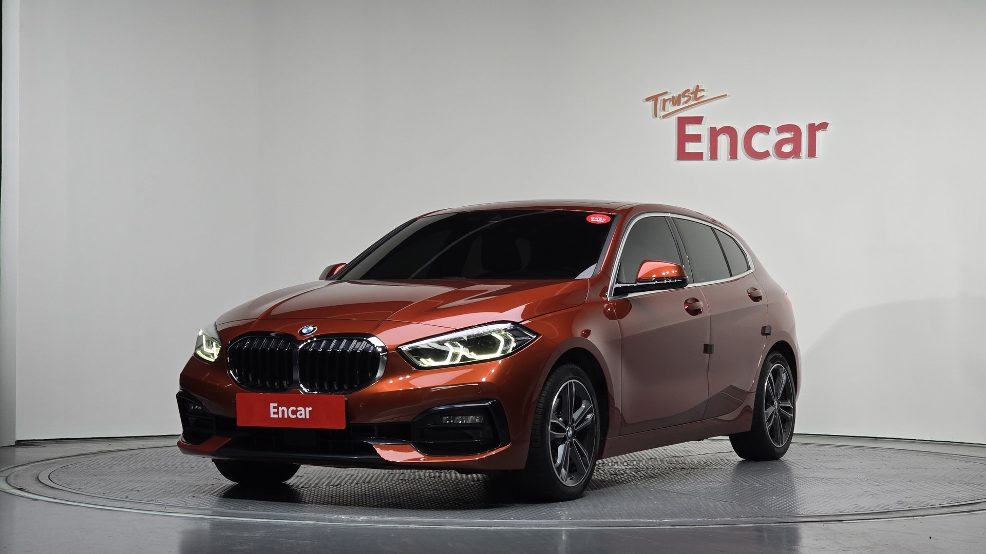 BMW 1 SERIES - View 1