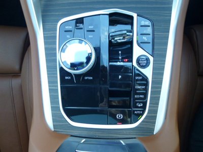 2025 BMW X6 — миниатюра 46