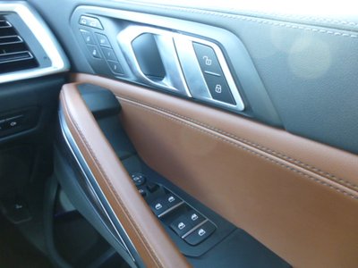 2025 BMW X6 — миниатюра 50
