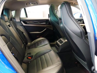 PORSCHE PANAMERA - 10