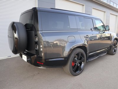 LAND ROVER DEFENDER - 8