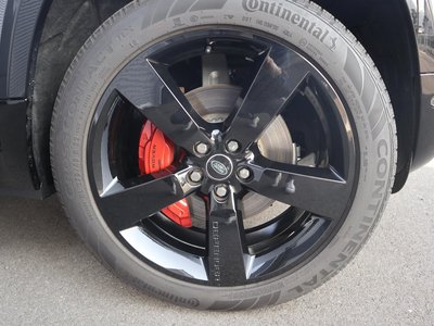 LAND ROVER DEFENDER - 10