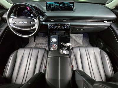 GENESIS GV80 - 5