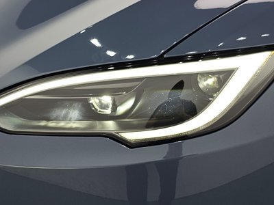 2026 Tesla MODEL S photo 9