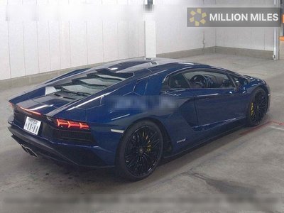 LAMBORGHINI AVENTADOR - 5