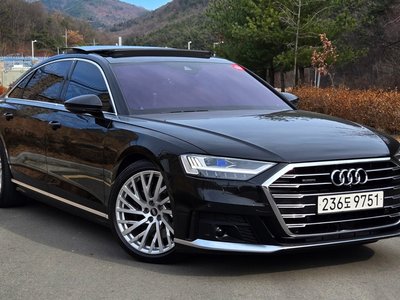 AUDI A8 - 6