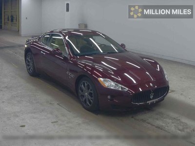 MASERATI GRANTURISMO - 1