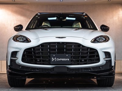 ASTON MARTIN DBX - 3