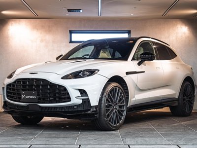 ASTON MARTIN DBX - 3