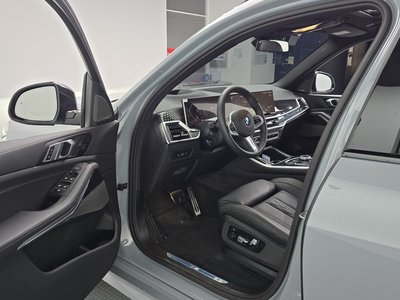 صورة 10 لـ 2026 BMW X5