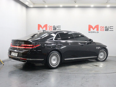 صورة 2 لـ 2019 Genesis G90