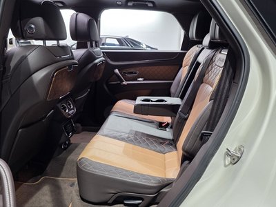 صورة مصغرة 11 لـ 2018 Bentley BENTAYGA