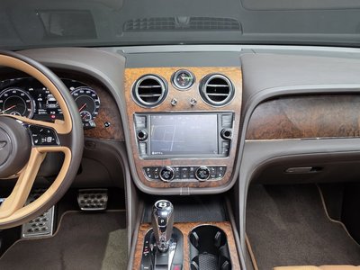 صورة مصغرة 17 لـ 2018 Bentley BENTAYGA