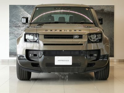 LAND ROVER DEFENDER - 4