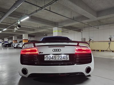 AUDI R8 - 3