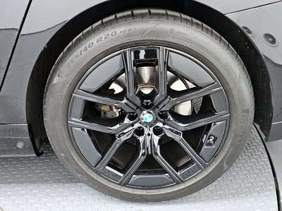 BMW 7 SERIES - 8