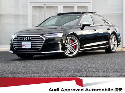 AUDI S8