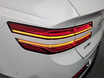 GENESIS GV80 - 10