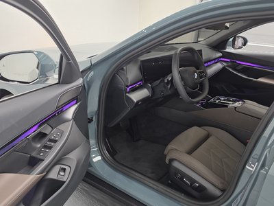 BMW 5 SERIES - 10