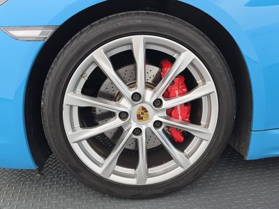 2017 Porsche 718 photo 6