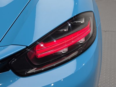 2017 Porsche 718 photo 10