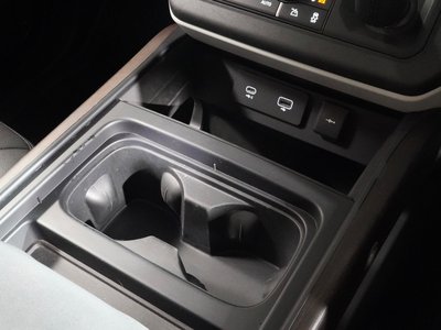 LAND ROVER DEFENDER 2023 thumbnail 36