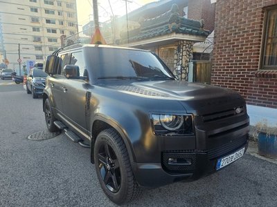 LAND ROVER DEFENDER - 4