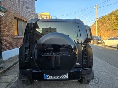 LAND ROVER DEFENDER - 6