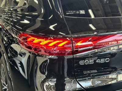 MERCEDES-BENZ EQS - 9