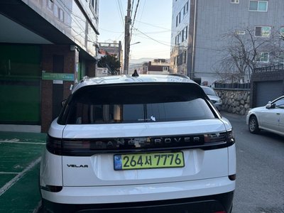 LAND ROVER RANGE ROVER VELAR - 3