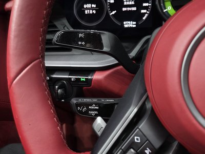 2021 Porsche 911 — миниатюра 17