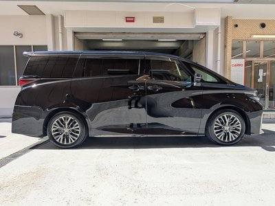 2025 Toyota VELLFIRE — фото 9