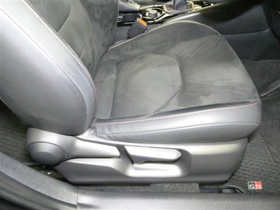 صورة مصغرة 36 لـ 2023 Toyota GR COROLLA