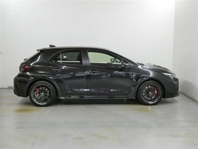 2023 Toyota GR COROLLA photo 4